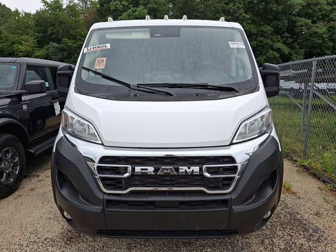 Used 2025 RAM ProMaster 2500 w/ U-Haul Equipment Group FWD image 2