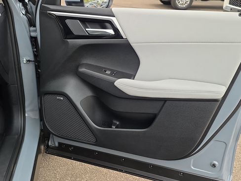 New 2026 Mitsubishi Outlander SE FWD image 32