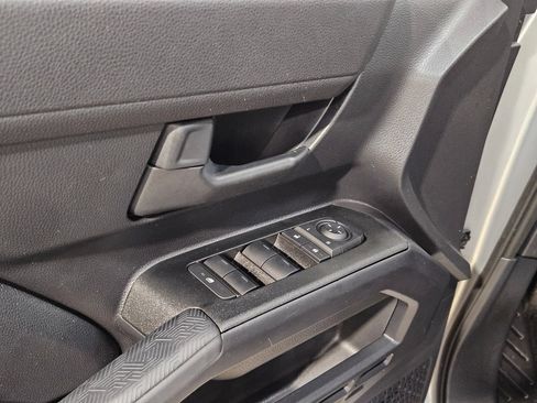 Used 2025 Toyota 4Runner SR5 AWD/4WD image 21