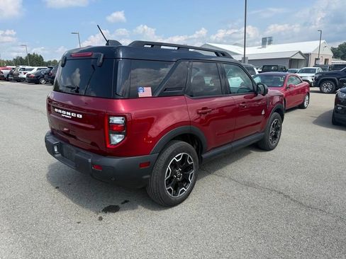 Used 2025 Ford Bronco Sport Outer Banks w/ Outer Banks Tech Package+ AWD/4WD image 14