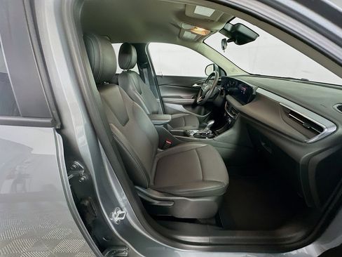 Used 2025 Buick Encore GX Preferred image 32