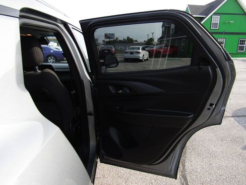 Used 2025 Chevrolet TrailBlazer LT FWD image 20