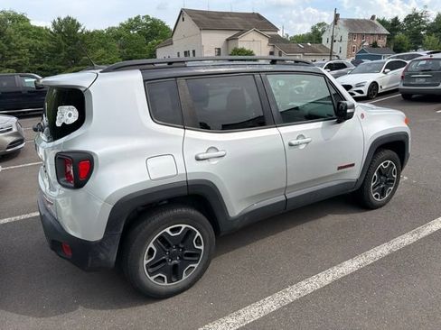 Used 2016 Jeep Renegade Trailhawk AWD/4WD image 11