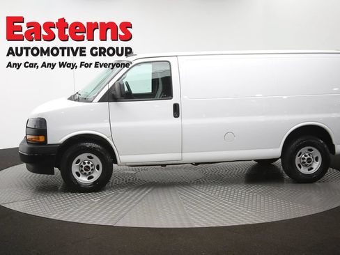 Used 2020 GMC Savana 3500 w/ Driver Convenience Package RWD image 59