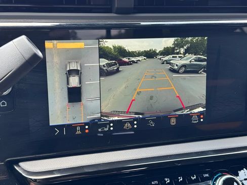 New 2026 GMC Sierra 2500 AT4 w/ AT4 Premium Plus Package AWD/4WD image 21
