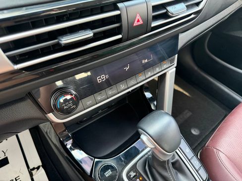 Used 2022 Kia Seltos SX w/ Sunroof Package AWD/4WD image 21