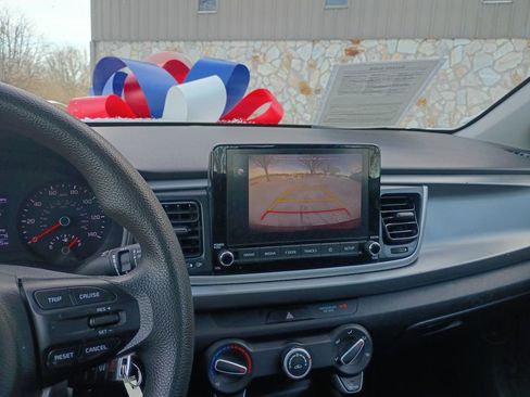 Used 2023 Kia Rio S image 27