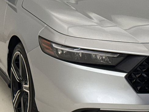 Certified 2025 Honda Accord Sport image 5