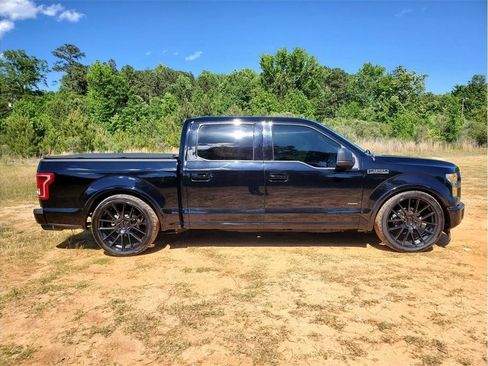 Used 2017 Ford F150 XLT w/ Equipment Group 302A Luxury RWD image 12