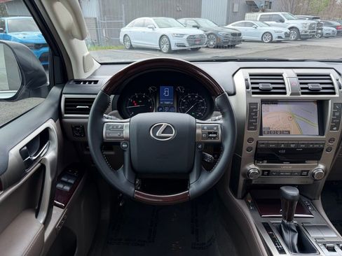 Used 2019 Lexus GX 460 Premium image 29