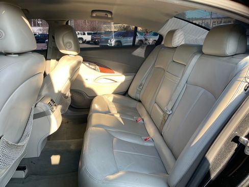 Used 2011 Buick LaCrosse CXL image 22