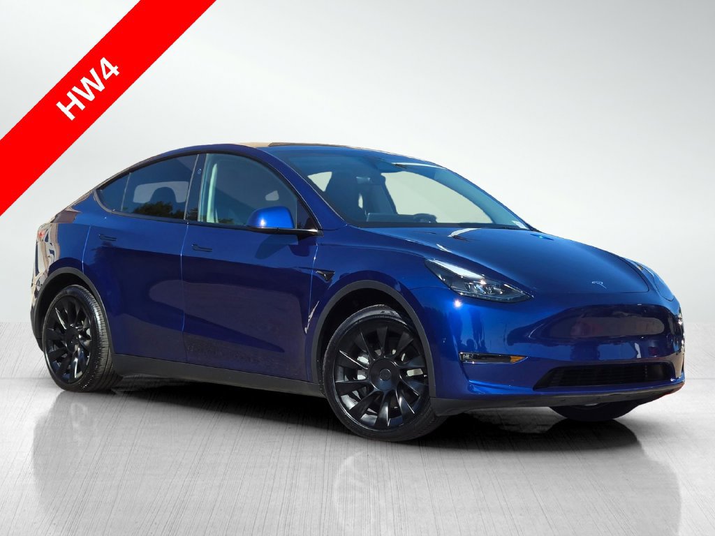 Used 2023 Tesla Model Y 2WD image 2