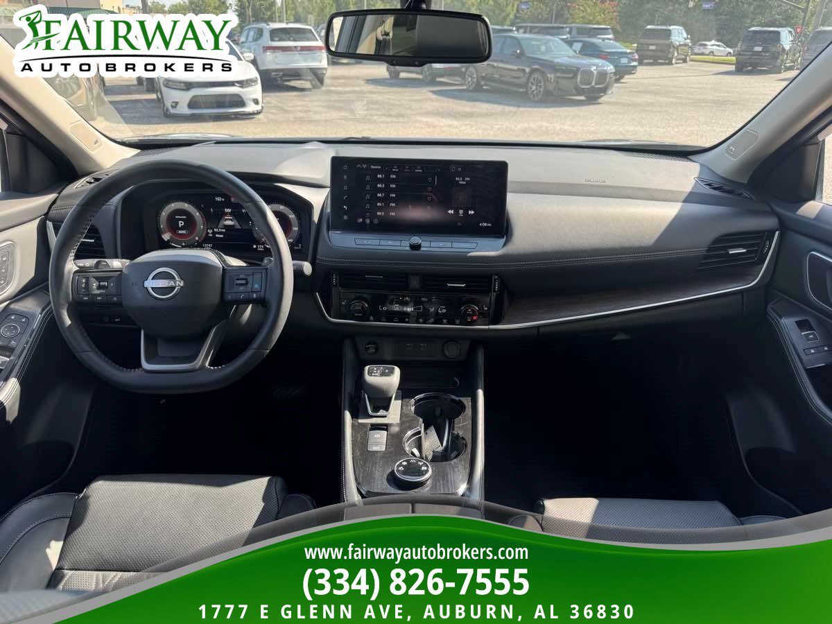 Used 2026 Nissan Rogue Platinum w/ Platinum Premium Package AWD/4WD image 14
