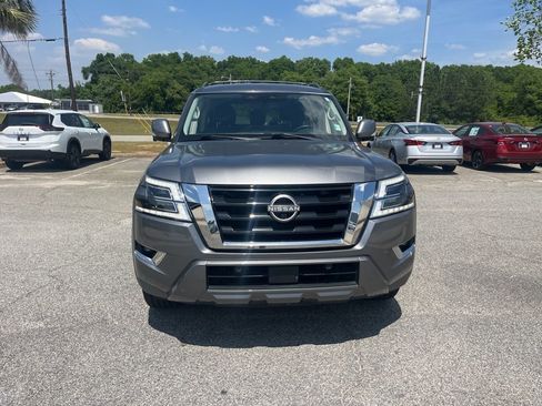 Used 2022 Nissan Armada SL RWD image 2