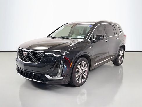 Used 2021 Cadillac XT6 Premium Luxury w/ LPO, Floor Liner Package AWD/4WD image 5