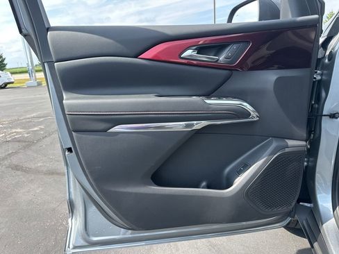 New 2026 Chevrolet Traverse Z71 image 17