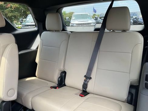 Used 2023 Chevrolet Traverse Premier w/ LPO, Cargo Package FWD image 19