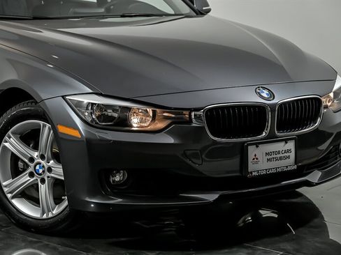 Used 2015 BMW 328i xDrive Sedan AWD/4WD image 2