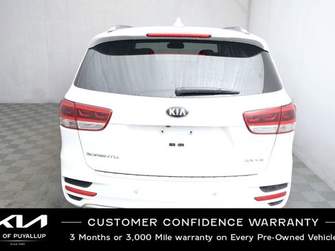 Used 2018 Kia Sorento SX image 6
