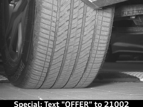 Used 2024 Cadillac Escalade Sport Platinum w/ LPO, Floor Liner Package AWD/4WD image 25