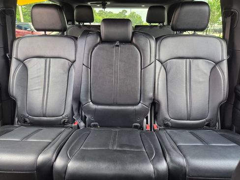 Used 2024 Jeep Wagoneer Series II w/ Flexible Seating Group AWD/4WD image 10