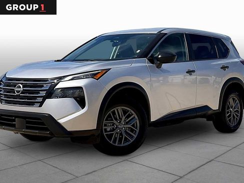 Used 2024 Nissan Rogue S image 1