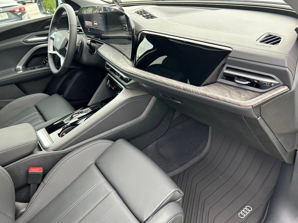 New 2026 Audi Q5 Premium Plus AWD/4WD image 40