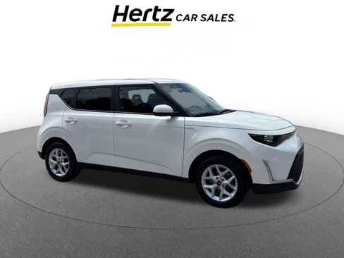 Used 2025 Kia Soul LX w/ LX Technology Package FWD image 1