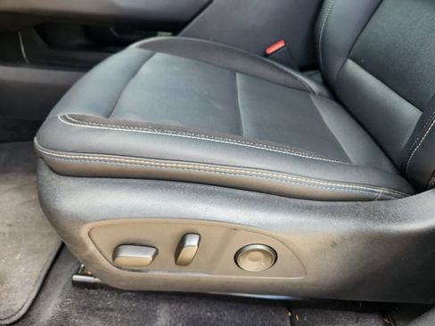 Used 2024 Chevrolet Equinox EV LT FWD image 25