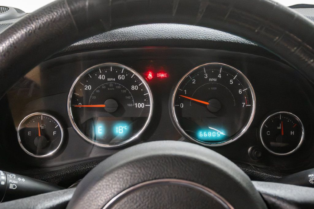 Used 2015 Jeep Wrangler Sport AWD/4WD image 11