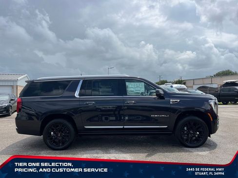 New 2026 GMC Yukon XL Denali w/ Denali Reserve Package AWD/4WD image 8
