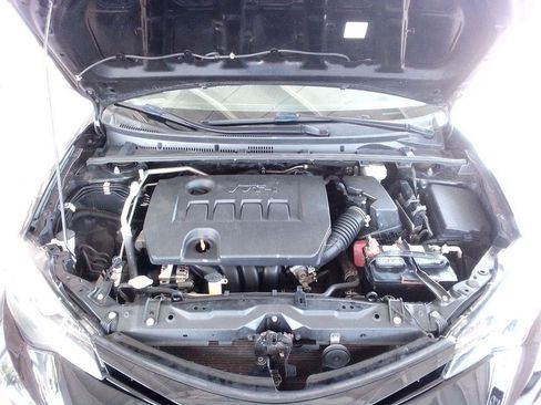 Used 2017 Toyota Corolla SE FWD image 22