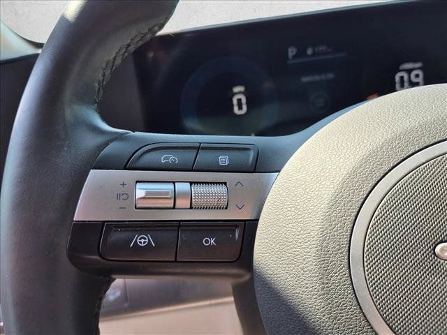 Certified 2024 Hyundai Kona SEL FWD image 24