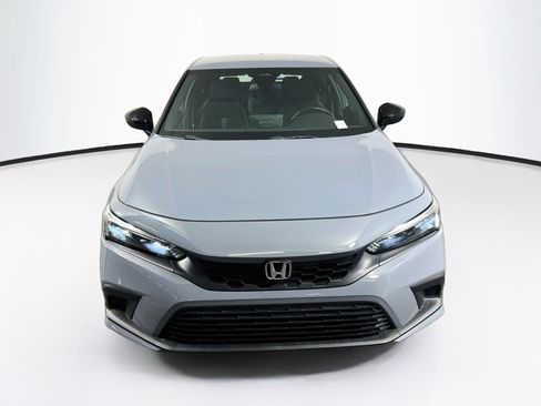 Used 2022 Honda Civic Sport image 2