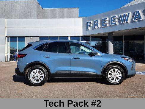 Used 2023 Ford Escape Active w/ Tech Pack #2 image 3