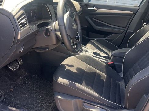 Used 2023 Volkswagen Jetta Sport FWD image 4