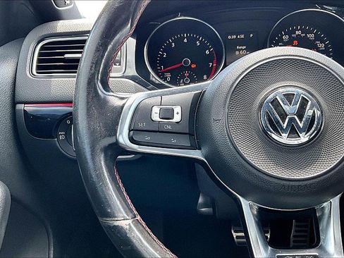 Used 2017 Volkswagen Jetta GLI FWD image 17