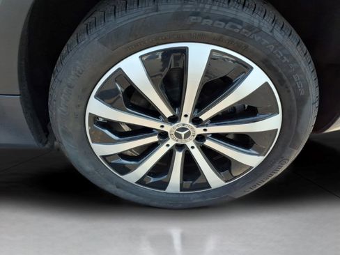 Used 2022 Mercedes-Benz GLB 250 4MATIC image 13