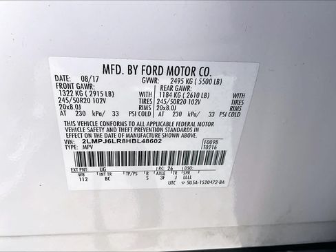 Used 2017 Lincoln MKX Reserve w/ Driver Assistance Package FWD image 36