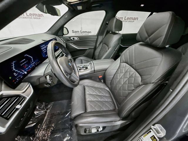 Used 2025 BMW X7 xDrive40i w/ M Sport Package AWD/4WD image 21