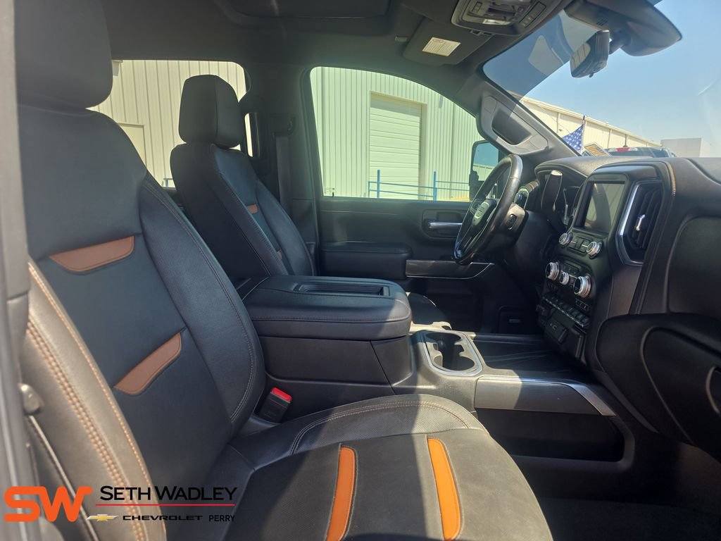 Used 2022 GMC Sierra 2500 AT4 w/ AT4 Premium Plus Package AWD/4WD image 10