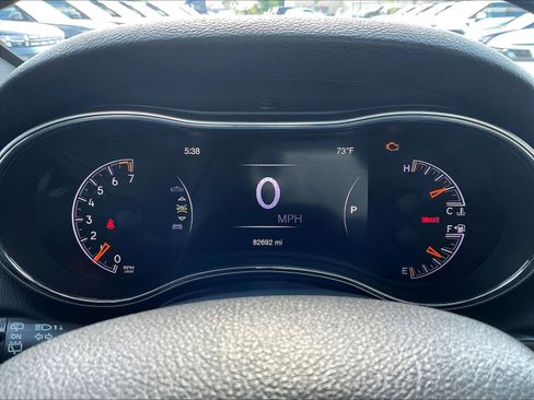 Used 2018 Jeep Grand Cherokee Altitude AWD/4WD image 13