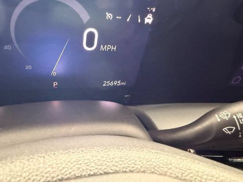 Used 2025 Buick Encore GX Preferred AWD/4WD image 20