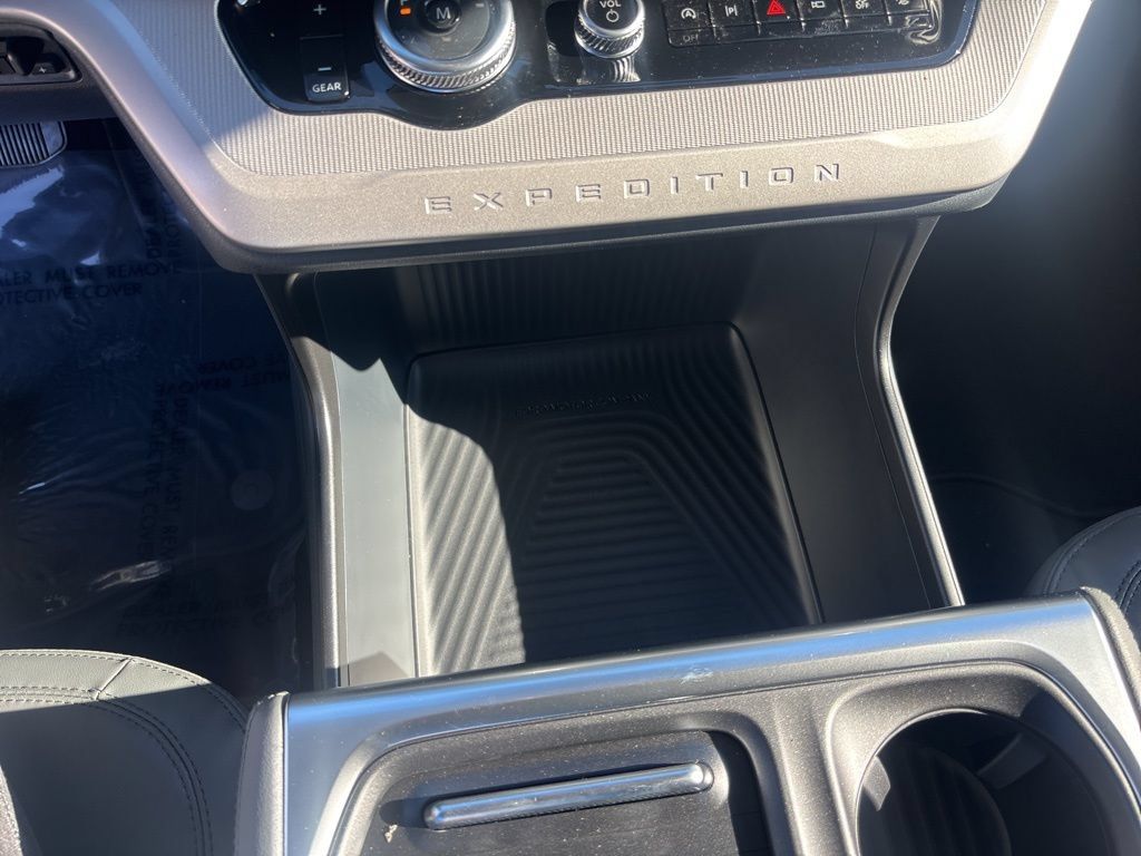 New 2026 Ford Expedition Active RWD image 31