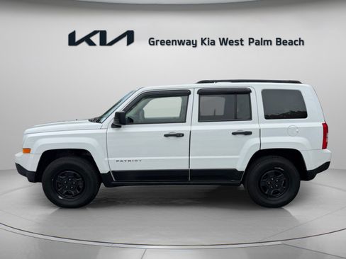 Used 2016 Jeep Patriot Sport AWD/4WD image 4