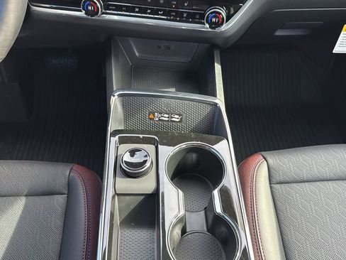 New 2026 Chevrolet Equinox RS w/ LPO, Floor Liner Package FWD image 16