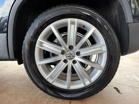 Used 2016 Volkswagen Tiguan SE FWD image 24