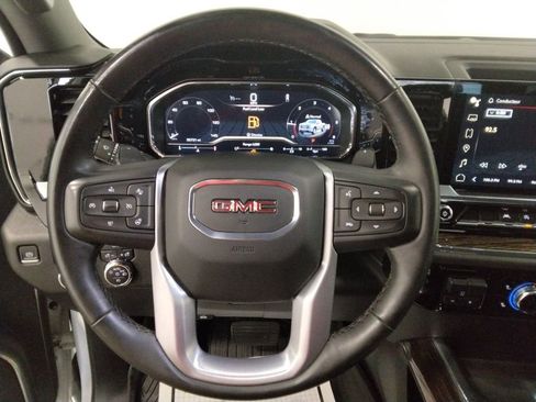 Used 2024 GMC Sierra 1500 Elevation w/ X31 Off-Road Package image 9