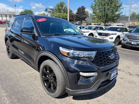Used 2023 Ford Explorer ST-Line w/ Class IV Trailer Tow Package AWD/4WD image 11