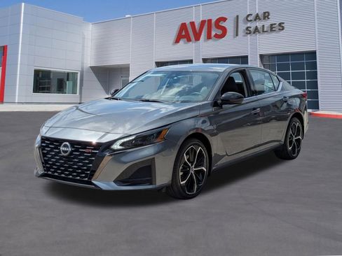 Used 2025 Nissan Altima 2.5 SR AWD/4WD image 1
